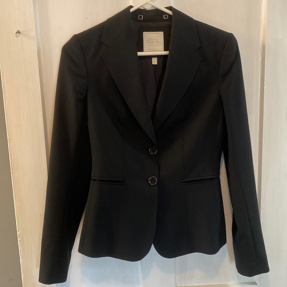 The Limited travel suit top